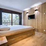Appartement Nid Du Pic - Cozy Alpine Retreat With Private Garden In *